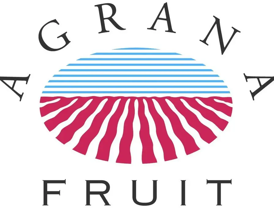 agrana logo with blue sky and red field
