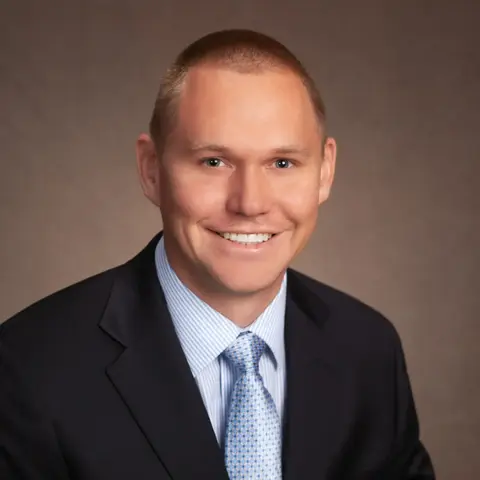 headshot of Ross Parsons
